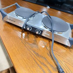 Techwood Double Burner Electric Hot Plate featuring dual cast-iron heating