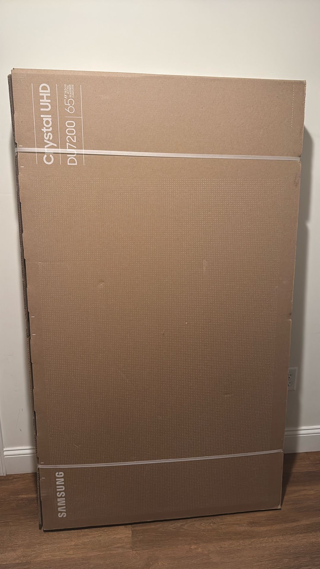 BRAND NEW 65 Samsung Crystal UHD