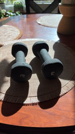 Weights (2) 3 pounds each