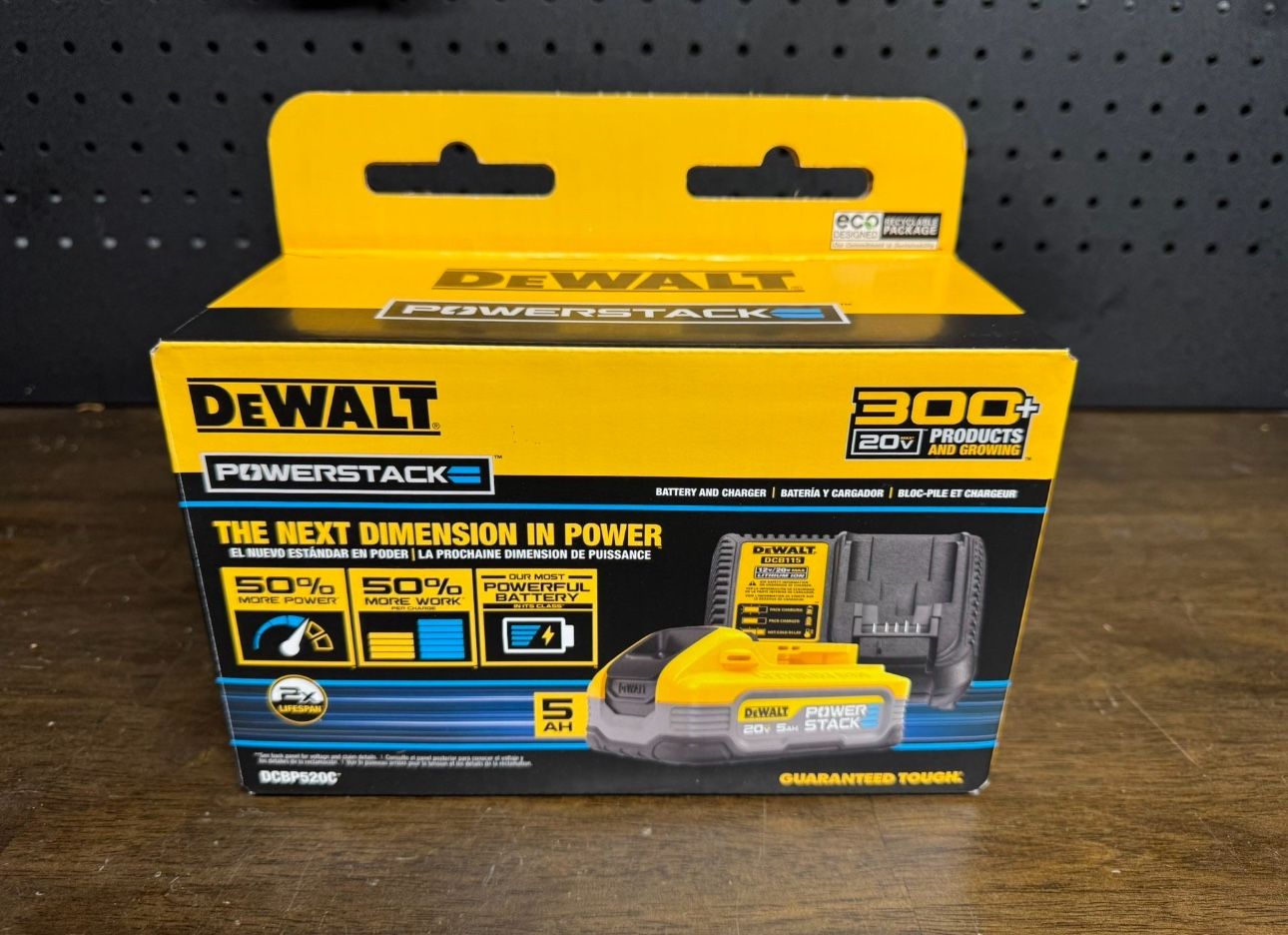 Dewalt 20V MAX XR POWERSTACK 5.0 AH Battery & Charger kit
