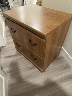 Brown Wodden Dresser