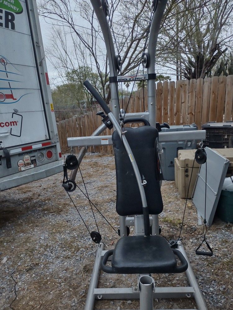 Exercising Machine Bio force $150 Located Pharr Texas 78577