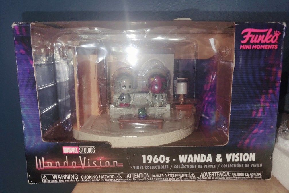 New Sealed Marvel 1960s Wanda Vision Vinyl Living Room FUNKO Mini Moments