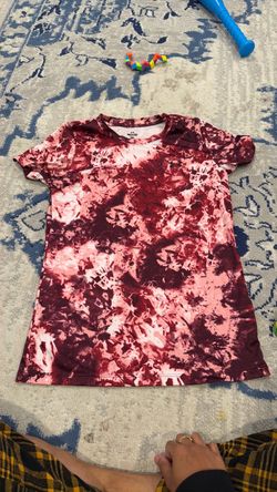 Under Armour Printed Athletic T-Shirt SM SIZE new with no tags
