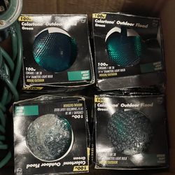 7 Flood Lights With 4 Fixtures