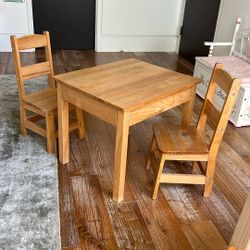 Melissa & Doug Desk With Two Chairs