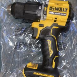 Dewalt 20V MAX Atomic Compact Series 1/2° Cordless Hammer Drill