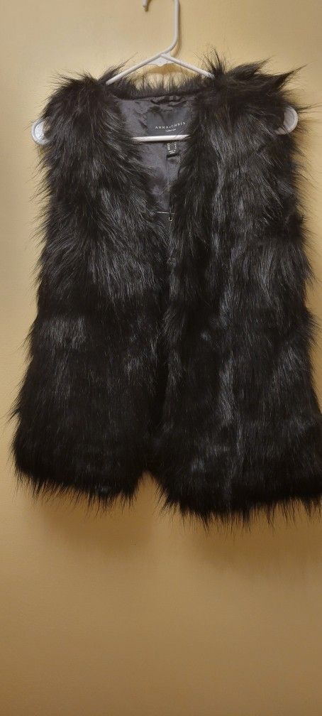 brand new womens fur vest size S