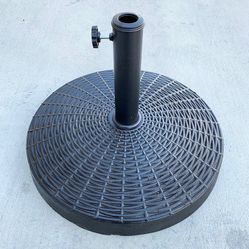 $45 (New in Box) Heavy patio umbrella base 20” round stand outdoor garden market, weight 55lbs