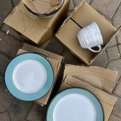 Dinnerware 
