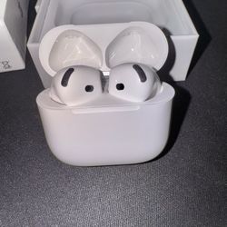 AirPods 4