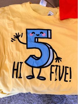 Hi Five tshirts for 5th birthday - family shirts for photos