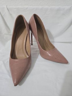 Pink Heels size 9