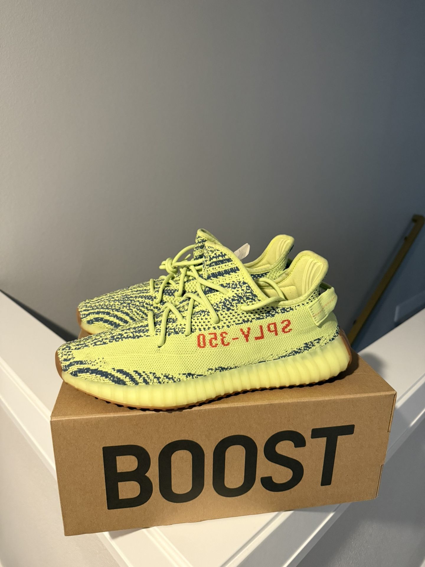 Adidas Yeezy 350 V2 Frozen yellow
