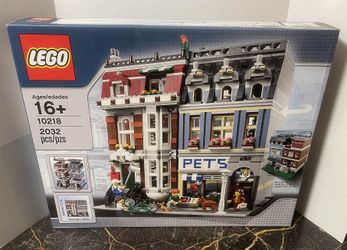 LEGO Creator Expert: Pet Shop (10218) - Brand New In Factory Sealed Box