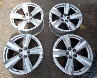 2013 Camaro ZL1 OEM Forged Wheels 20x10/20x11 – Complete Set – $2,000 OBO