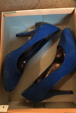 Royal blue heels size 9