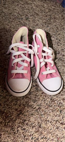 Converse Chuck Taylor Low-Top Sneakers Pink