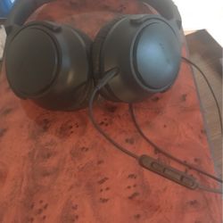 Bosé Headphones- Good Condition