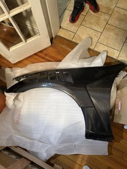 Infiniti Carbon Fenders
