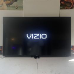 VIZIO 50" 4K Smart TV