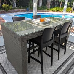 Outdoor Table And Chairs