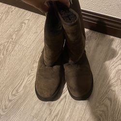 Womens Brown Tall Uggs - Size W8
