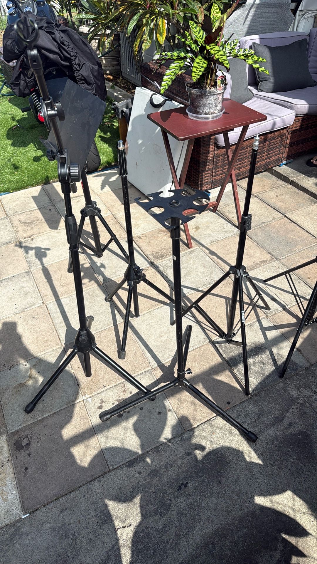 Music Mic Stand Holder