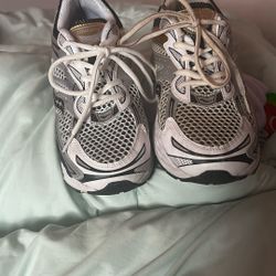 saucony progrid omni 9, must come and pick it up 