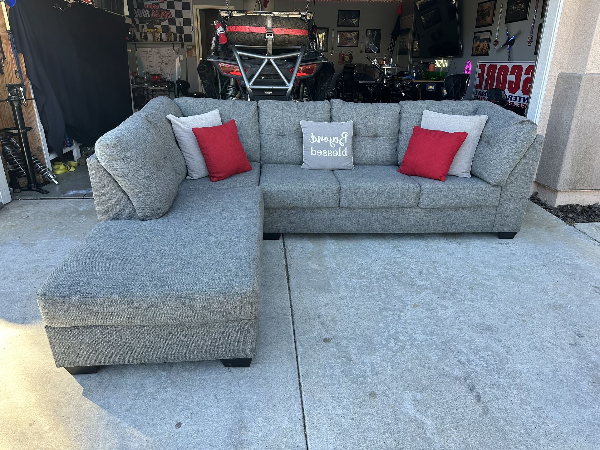 Like New Gray Sectional Couch!!