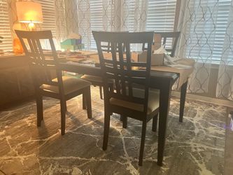 Kitchen/dining table 4 Chairs, mahogany