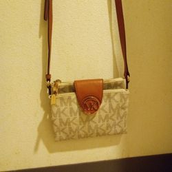 Michael Kors Crossbady Bag 
