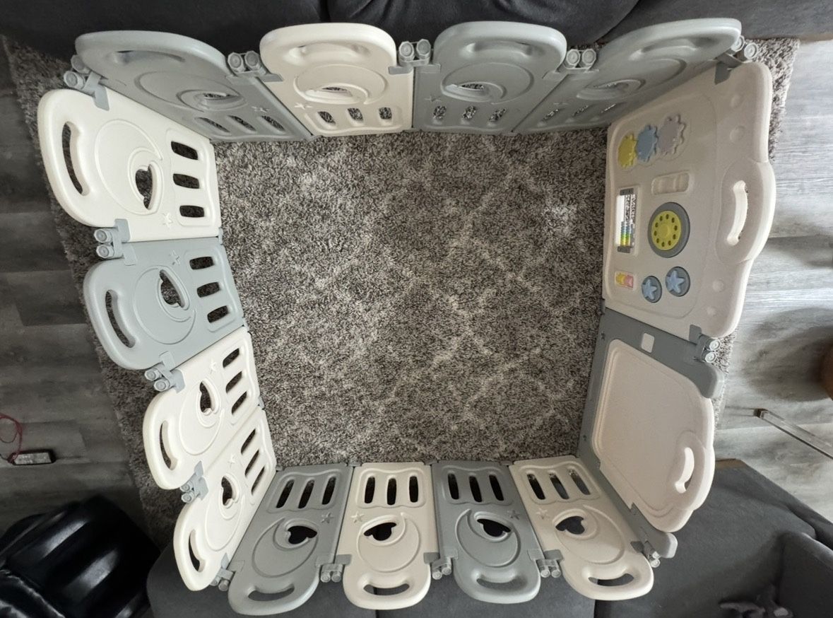 Baby Plat:Fortella Cloud Castle (Like new)