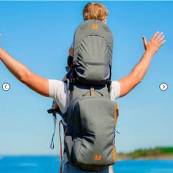 MiniMeis Shoulder Carrier - Brand New!