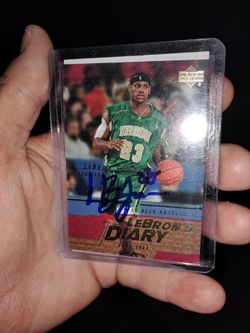 Signed LeBron James upper Deck basketball card rare