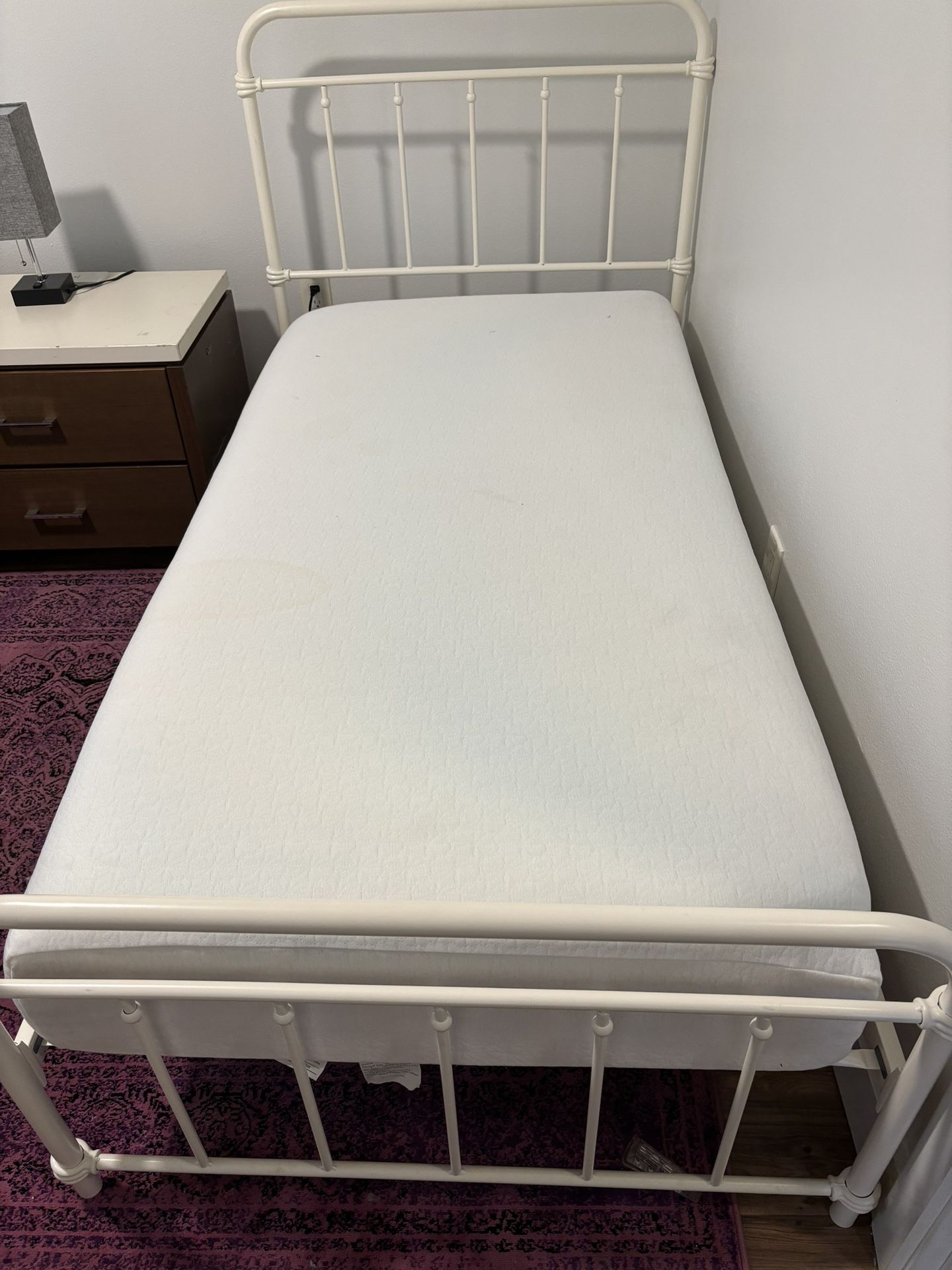 Twin beds With Mattress 2 Sets AVAILABLE