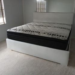 $699 King Size Bed Frame With Mattress And Boxspring Brand New Free Delivery Free Assembly 