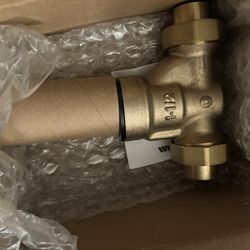 1 1/2 Watts Water Pressure Regulator 