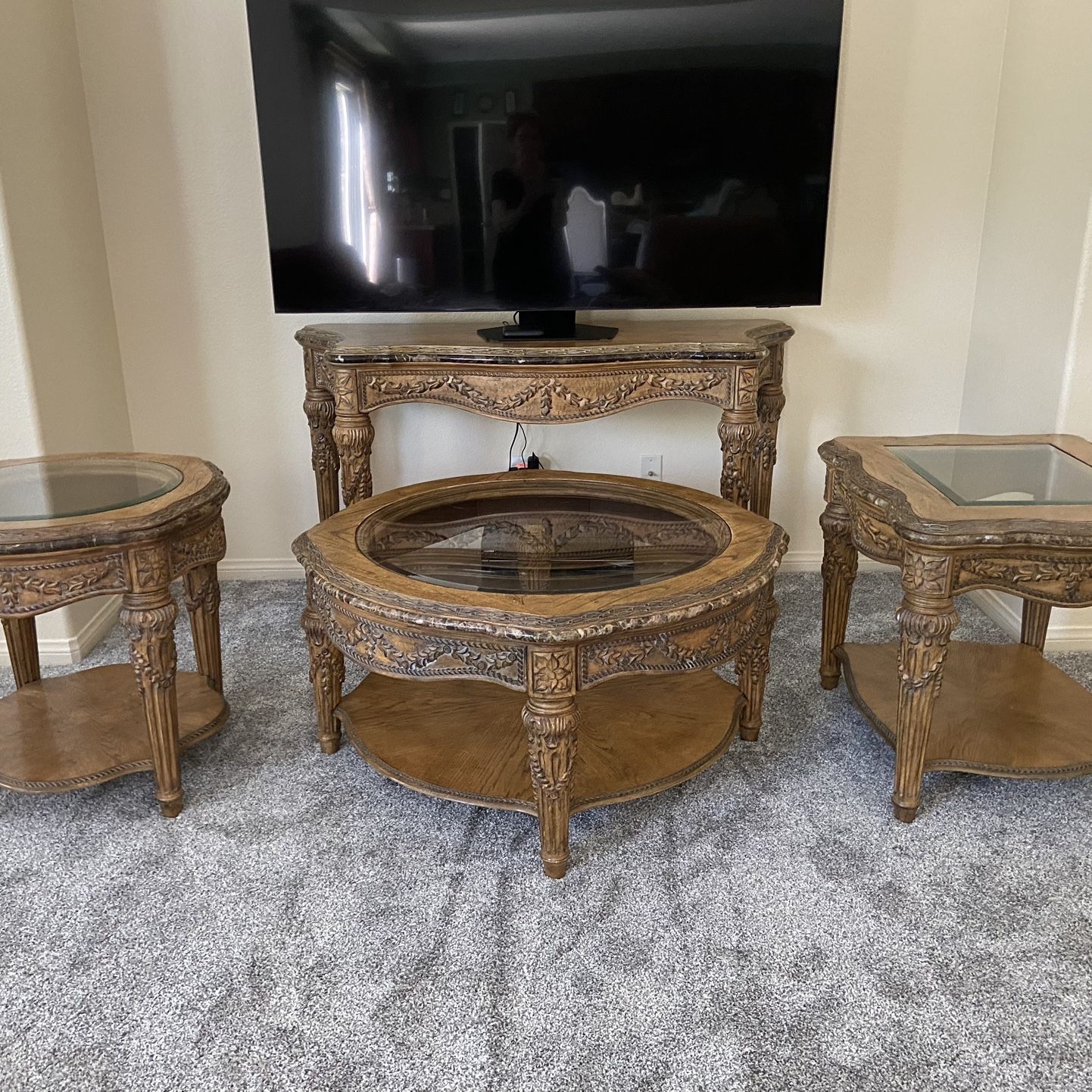 Set Of 4 Beautiful Coffee Tables