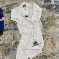 Karate Martial Arts Costume For 5-8 Yr Old