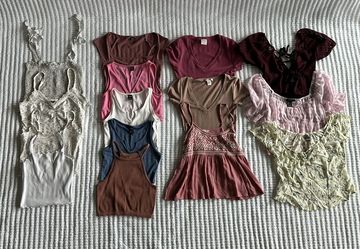 15 Teen/Juniors Tops
