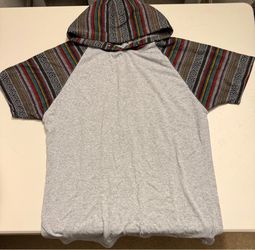 Thin short sleeve with hood