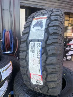 35x12.50-17 Falken Wildpeak RT $1,650 tenemos todas las marcas y medidas.