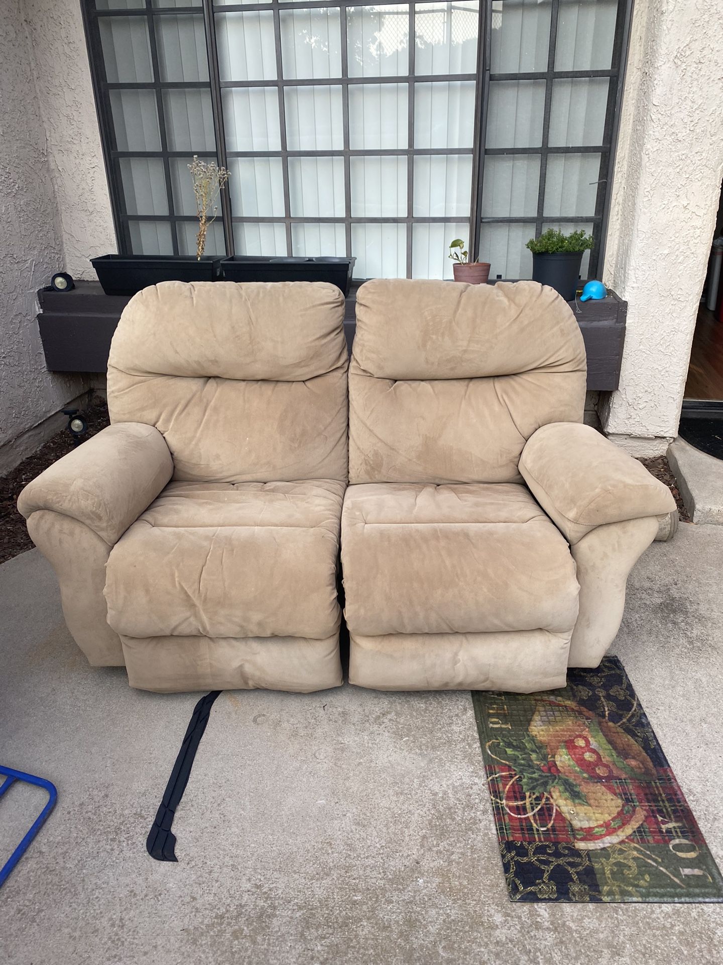 FREE COUCH - Beige 