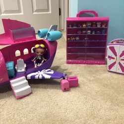 ShopKins Airplane, Closet Carrying Case and 18 Shopkins