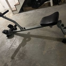 Compact Adjustable Rowing Machine