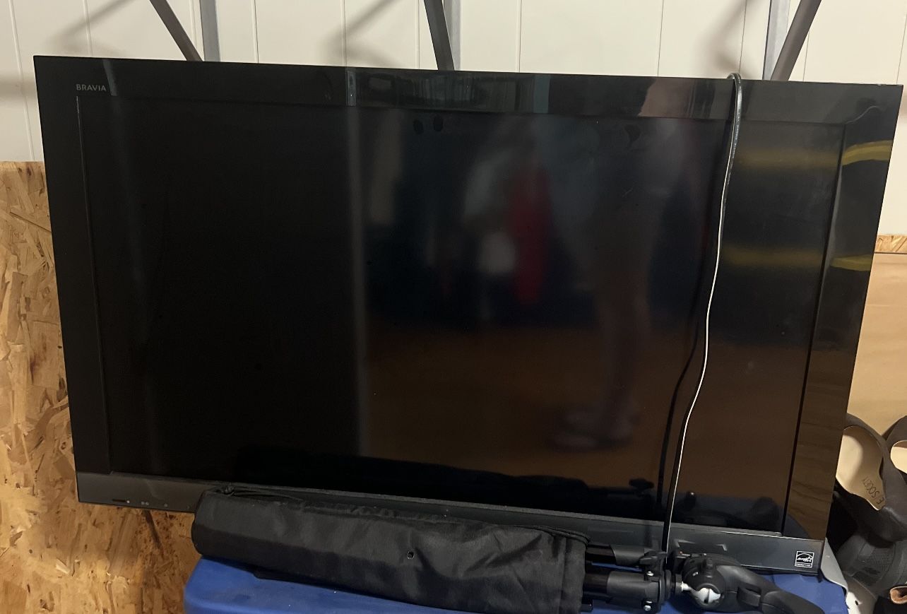 32 inch TV