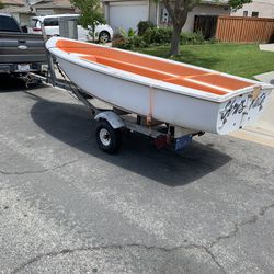 Dinghy/Fishing Boat - With Trailer