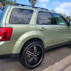 Mazda Tribute, Clean Title, Low Miles, Smogged, Registered, 22"rims, Same Vehicle As Ford Escape, Runs And Drives Great 