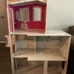 Large Doll House 